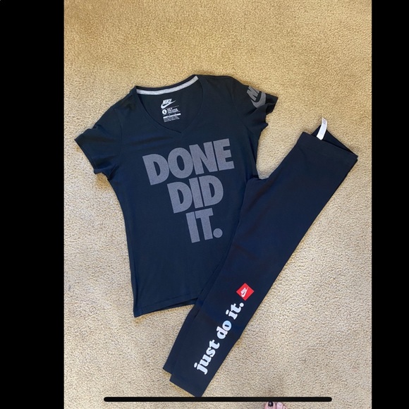 Nike Set - Picture 2 of 9